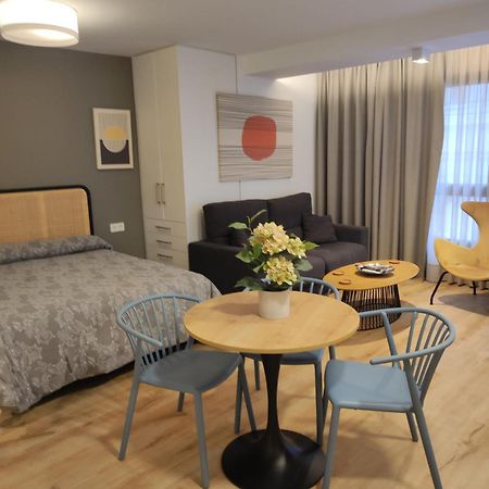 Apartamentos Leonor Málaga Dış mekan fotoğraf