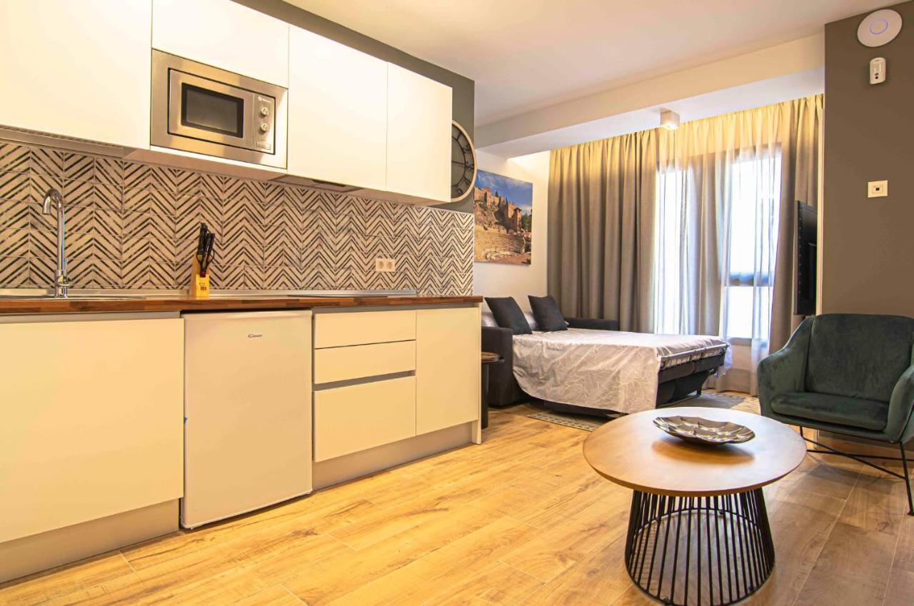 Apartamentos Leonor Málaga Dış mekan fotoğraf